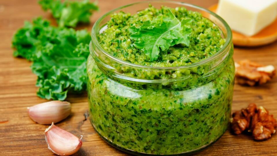 Kelové pesto