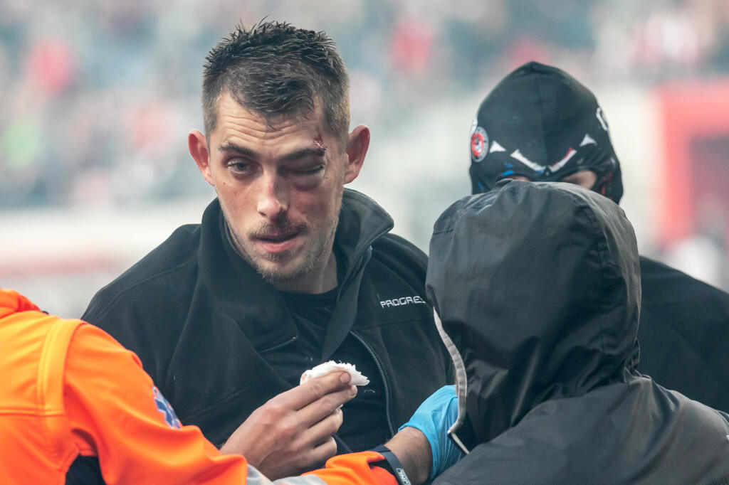 Doposiaľ nestotožnila viacero aktérov nechutného incidentu a tak požiadala o pomoc.