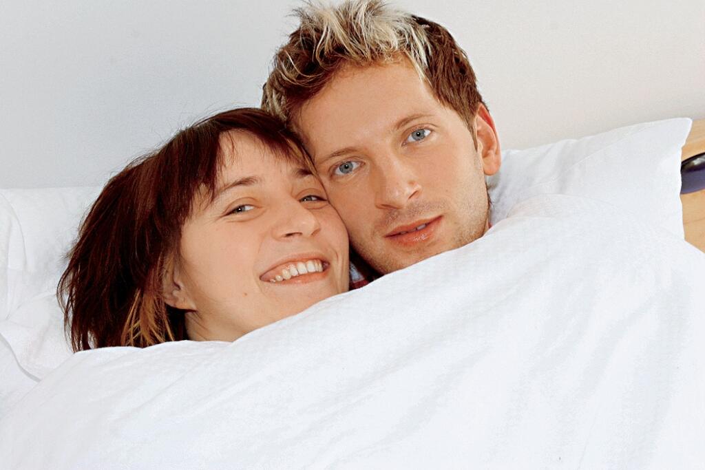 Katarína Koščová, Miro Jaroš, finalisti Slovensko hľadá SuperStar, dvojice, duet
foto: Branislav Šimončík
uverejnené: Šarm 12/2005
pôvodný súbor:katka,miro.eps