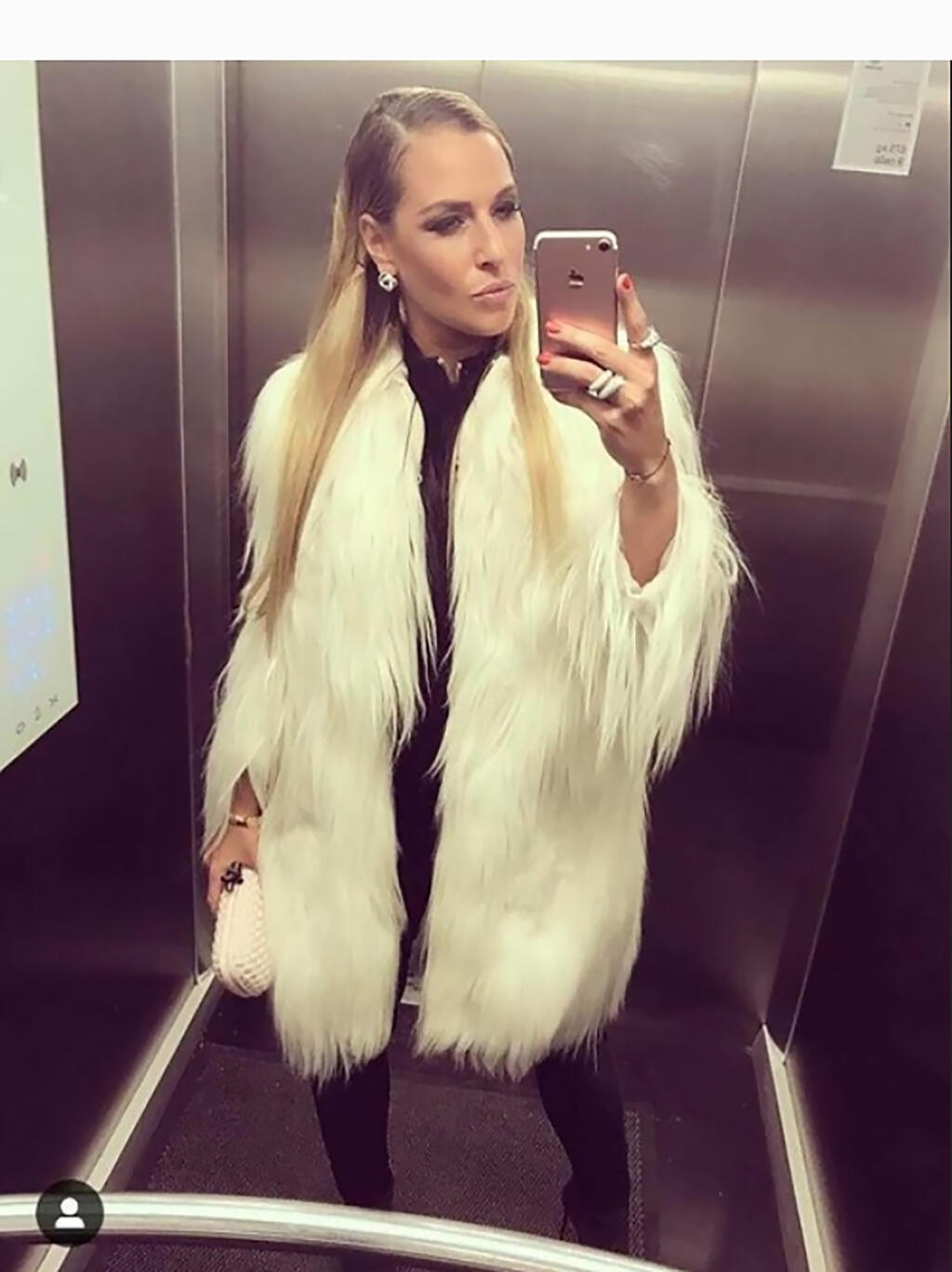 DOMINIKA CIBULKOVÁ Miluje kožuchy a vlastní ich niekoľko.