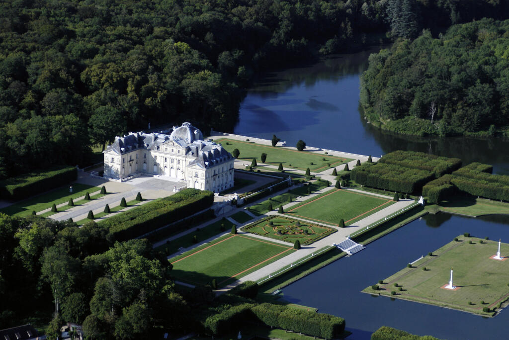 Zámok Chateau du Marais sa má premeniť na luxusný hotel.