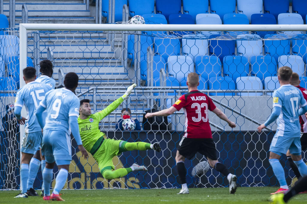 Futbalisti Trnavy dali v prestížnom ligovom derby Slovanu gól po vyše dva a pol roku a uťali s ním nepríjemnú sériu ôsmich duelov bez víťazstva.