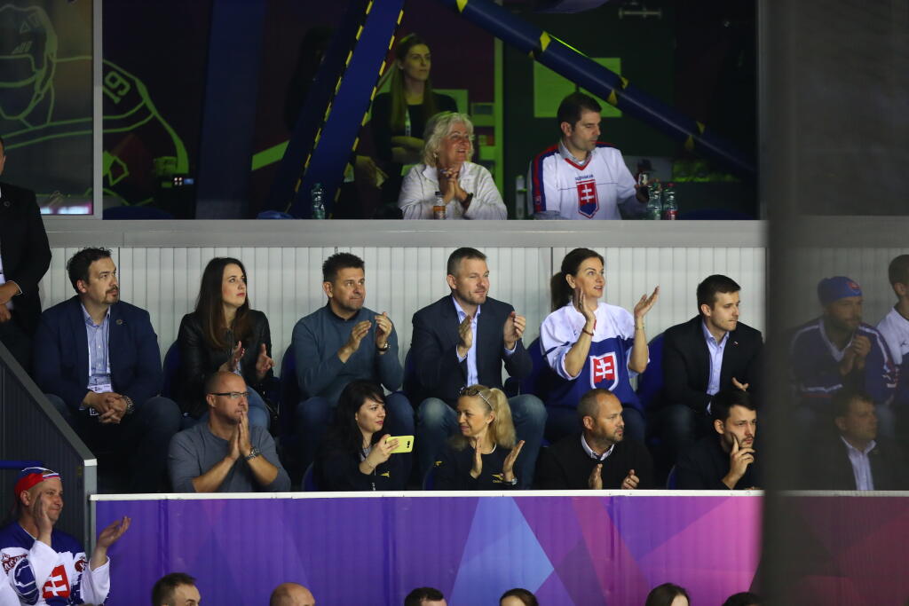 Slovákom fandil aj premiér Peter Pellegrini a Monika Beňová.