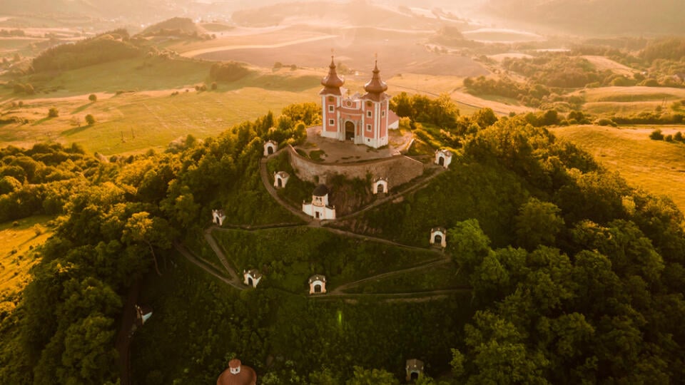 Romantic,Morning,Scenery,Of,Calvary,In,Banska,Stiavnica,,Unesco,,Slovakia.