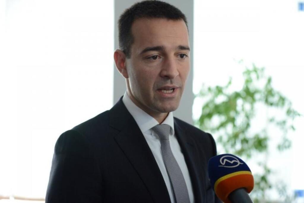 Kto sú členovia tretej Ficovej vlády