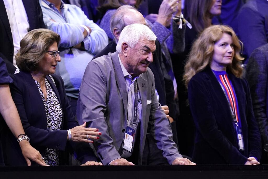Rodičia Fedrera mama Lynette a otec Robert prežívali každý pohyb syna na kurte.