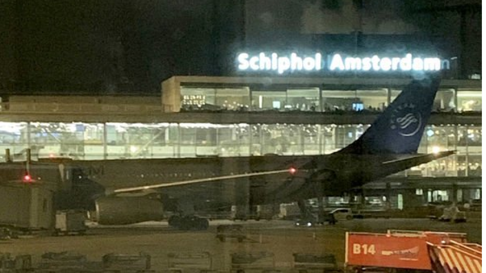 Letisko Schiphol v Amsterdame museli evakuovať.