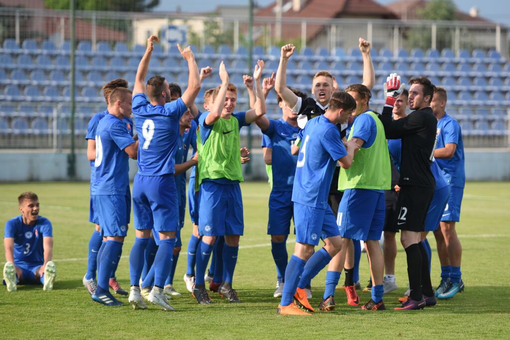 Slovenskí futbalisti do 18 rokov vyhrali vo finále aj bez trénera Malatinského.