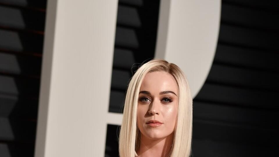 Speváčka Katy Perry zmenila imidž.