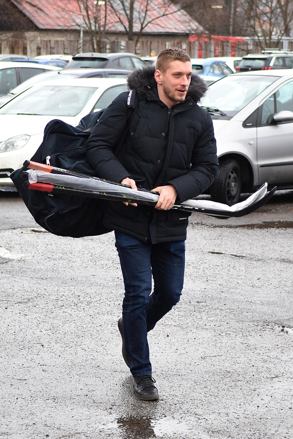 Hokejový klub HC Slovan Bratislava získal do svojich radov produktívneho útočníka Marcela Haščáka.