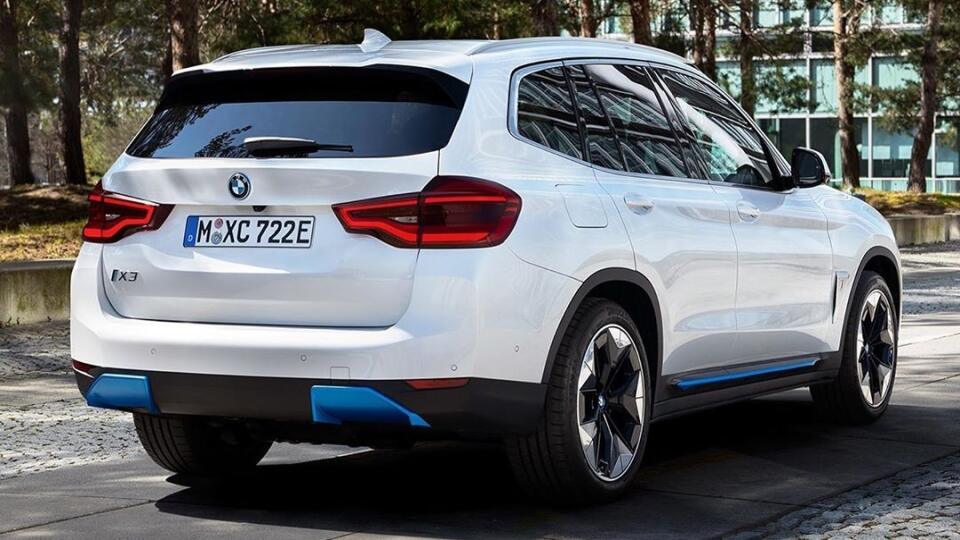 BMW iX3.