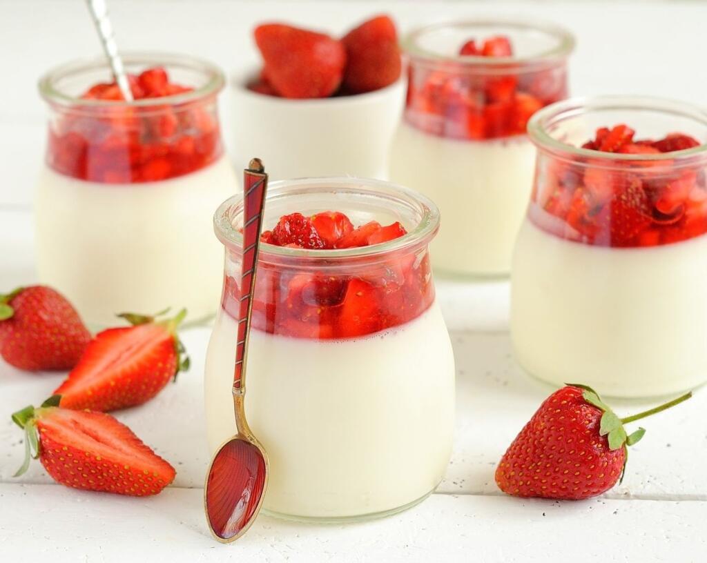 Yoghurt panna Cotta