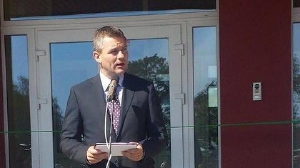 Novopostavenú budovu základnej školy v obci Nacina Ves otvoril minister školstva, vedy, výskumu a športu Peter Pellegrini.