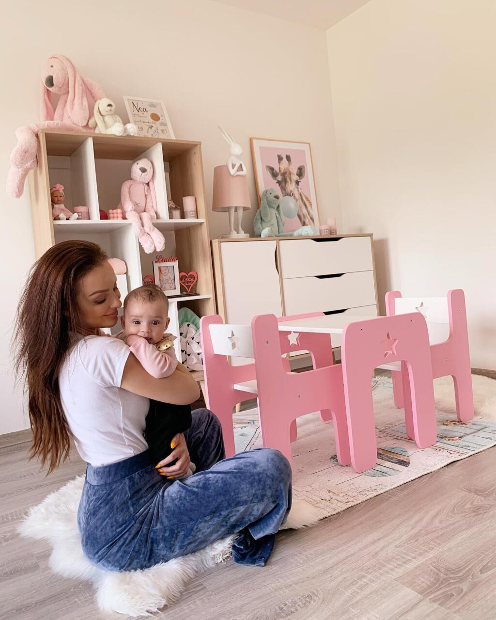Veronika Nízlová je po narodení dcérky sexi mama.