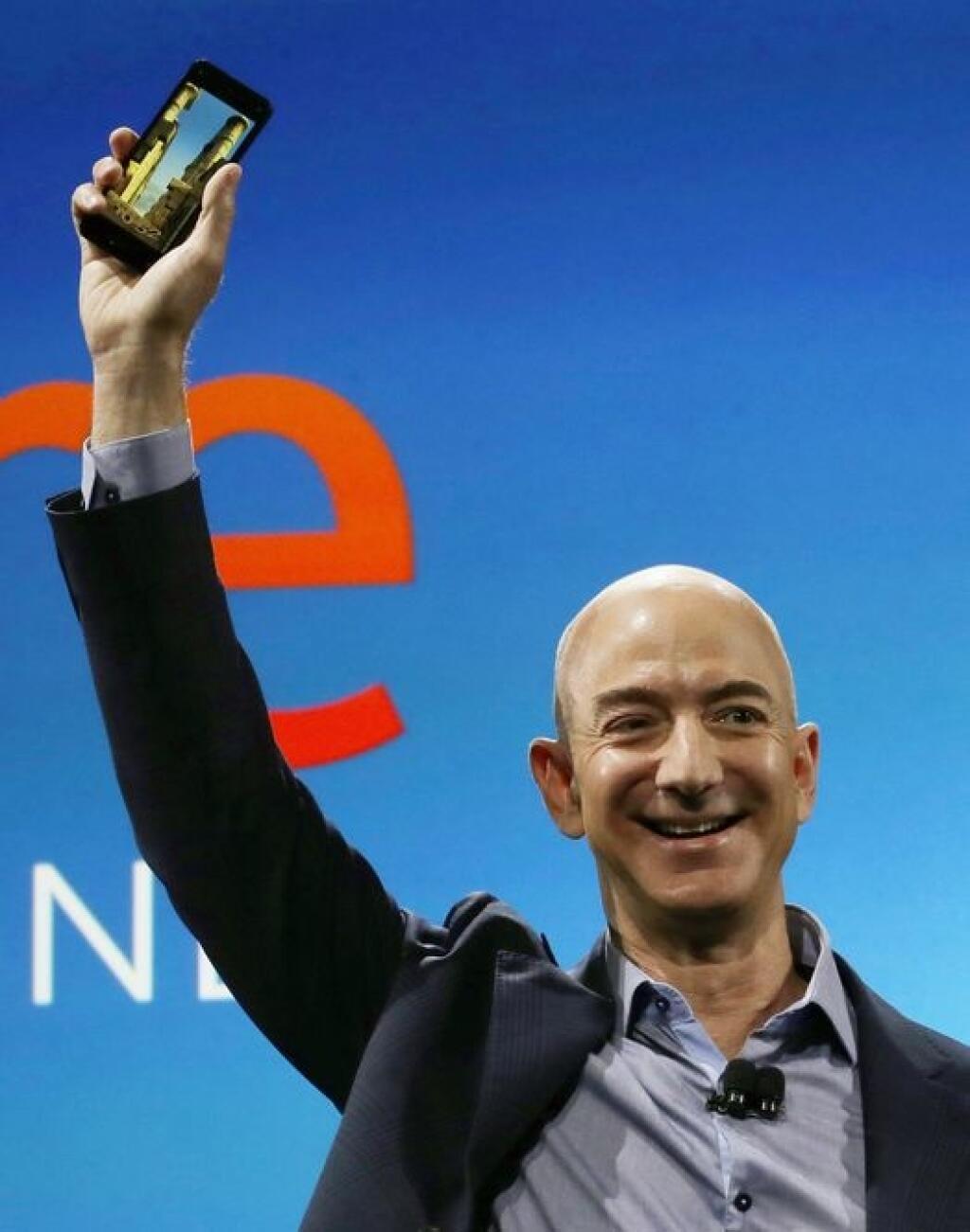 Amazonu už tablet nestačí. Pridáva smartfón a hneď s „3D“ displejom