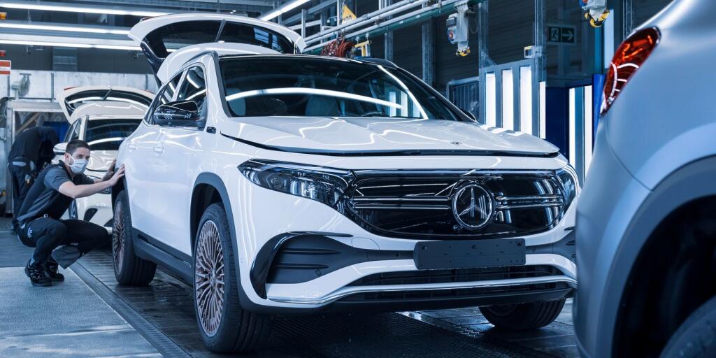 Daimler počíta pre nedostatok čipov s poklesom tržieb.