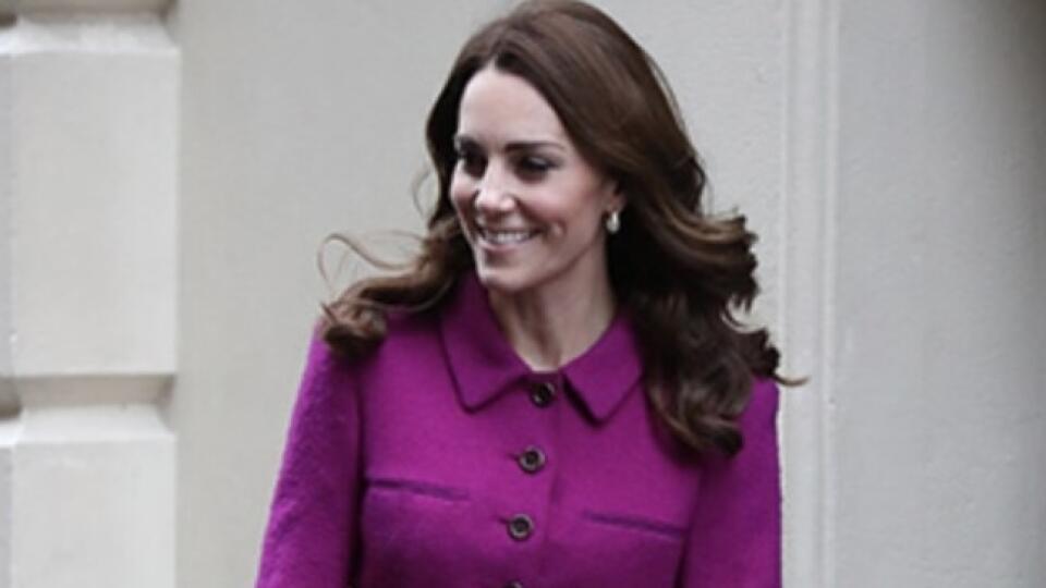 Kate Middleton si obľúbila tento model kabeliek.