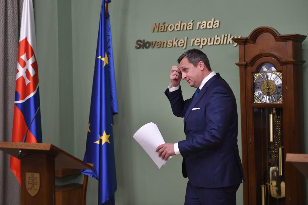 SR NRSR Danko schôdza dôvera odvolávanie TK BAX