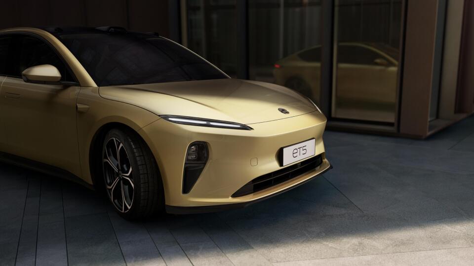 NIO ET5.