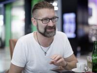 Andy Kraus je už trojnásobným otcom. K staršiemu synovi a...
