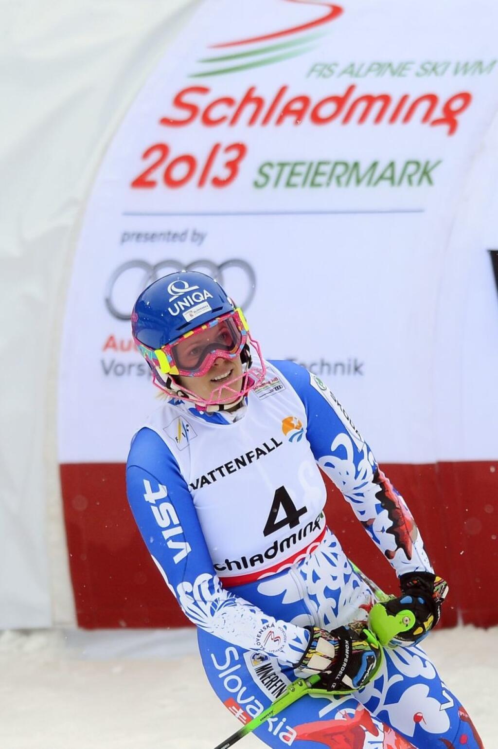 Slovenská lyžiarka Veronika Velez-Zuzulová v cieli 1. kola slalomu žien na majstrovstvách sveta v alpských lyžiarskych disciplínach. Schladming - Rakúsko, 16. februára 2013. FOTO TASR - Michal Svítok