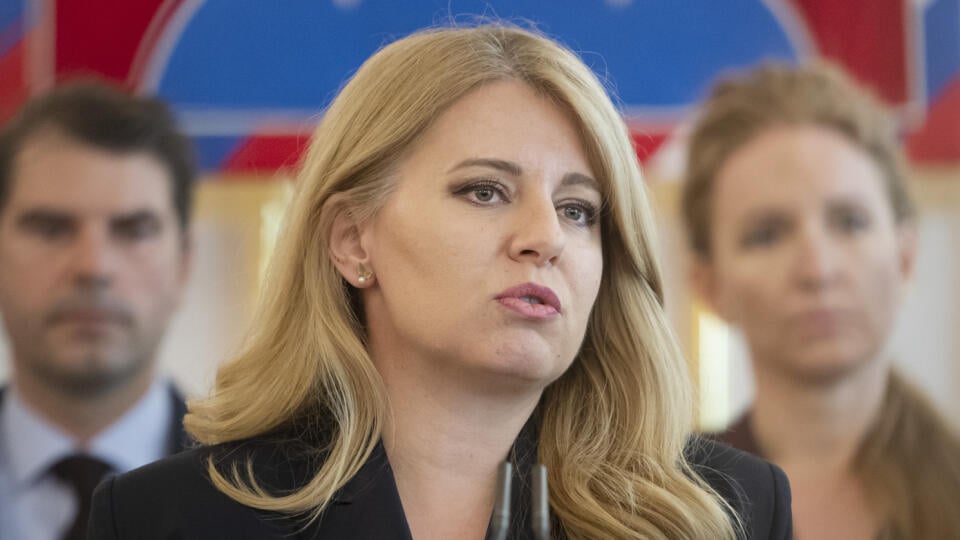Na snímke prezidentka SR Zuzana Čaputová počas vyhlásenia, na ktorom oznámila svoje rozhodnutie v súvislosti so schváleným protiinflačným balíkom zákonov po sérií rokovaní s ekonomickými expertmi, sociálnymi partnermi a predstaviteľmi samospráv a ďalších organizácií v Prezidentskom paláci v Bratislave v utorok 7. júna 2022. Prezidentka Zuzana Čaputová vrátila parlamentu tzv. protiinflačný balík. Vetuje ho vo všetkých častiach týkajúcich sa opatrení, ktoré by mali byť účinné od januára 2023. V pr