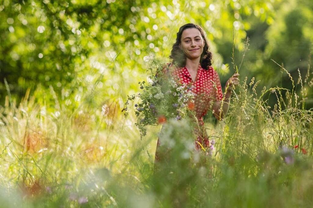 Johana Matoušková na zábere zo seriálu Studňa.