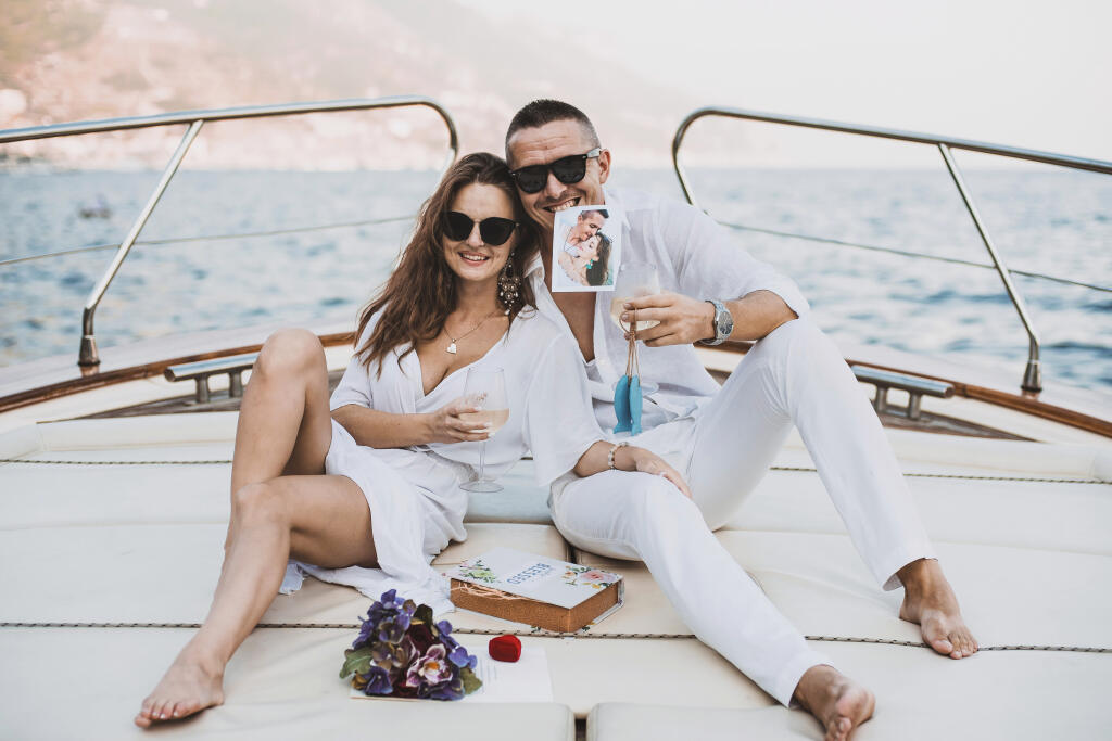 Stefan a Fanni sa zasnúbili na výlete okolo pobrežia Amalfi.