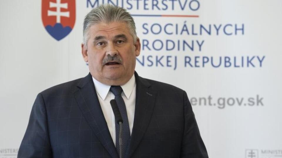 Ján Richter strávil popoludnie v spoločnosti svojej manželky.