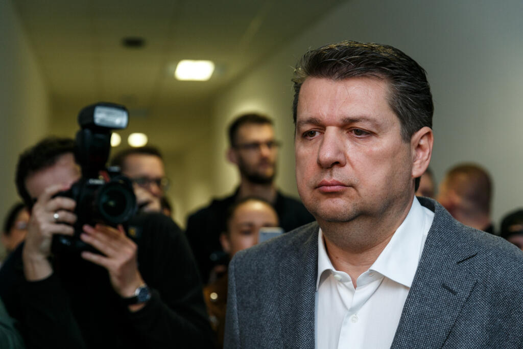 Podnikateľ Ladislav Bašternák je vinný zo spáchania zločinu neodvedenia dane a poistného, za čo dostal nepodmienečný päťročný trest odňatia slobody