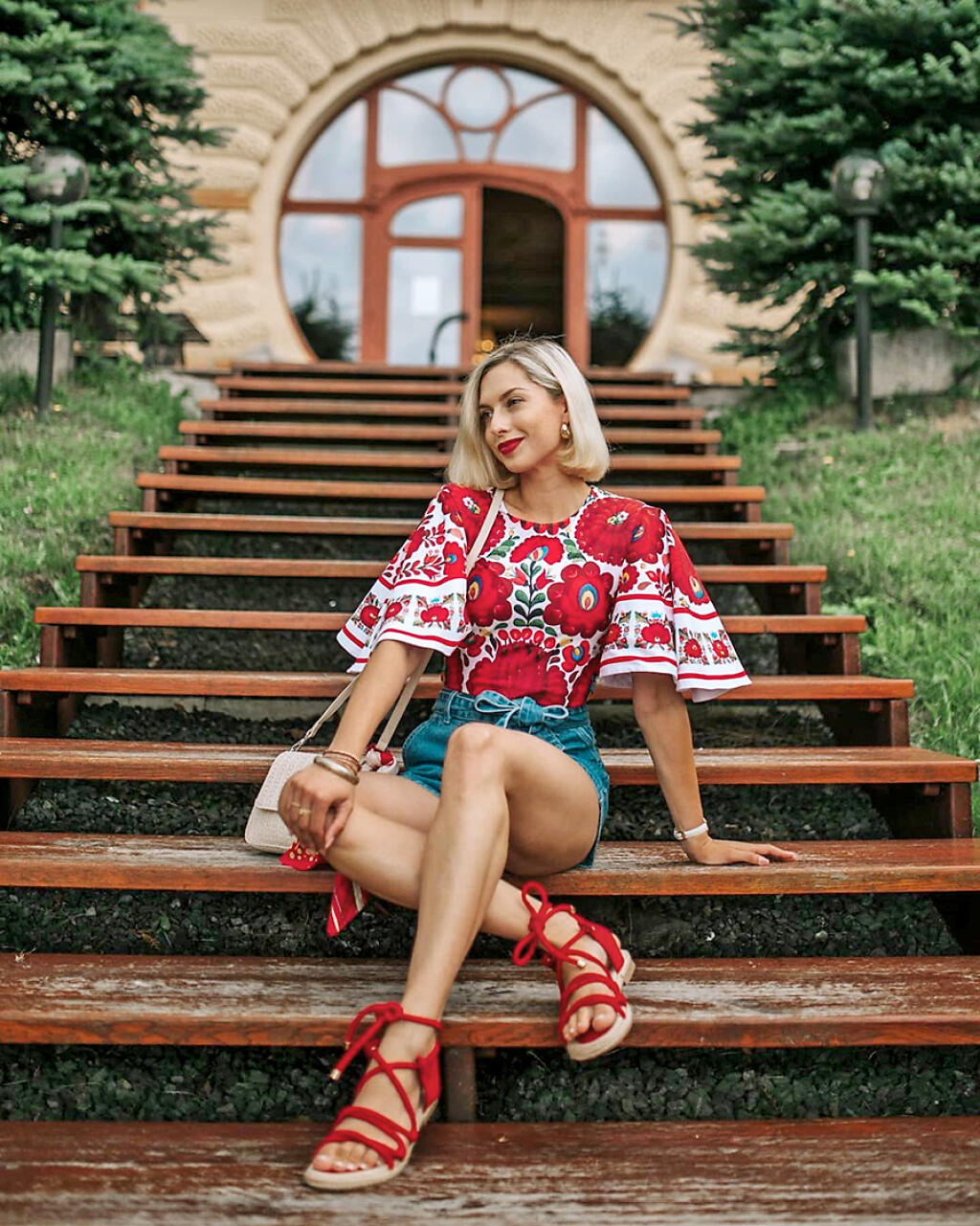 Ležérna elegancia okorenená láskou k tradíciám, to je Ivanka.