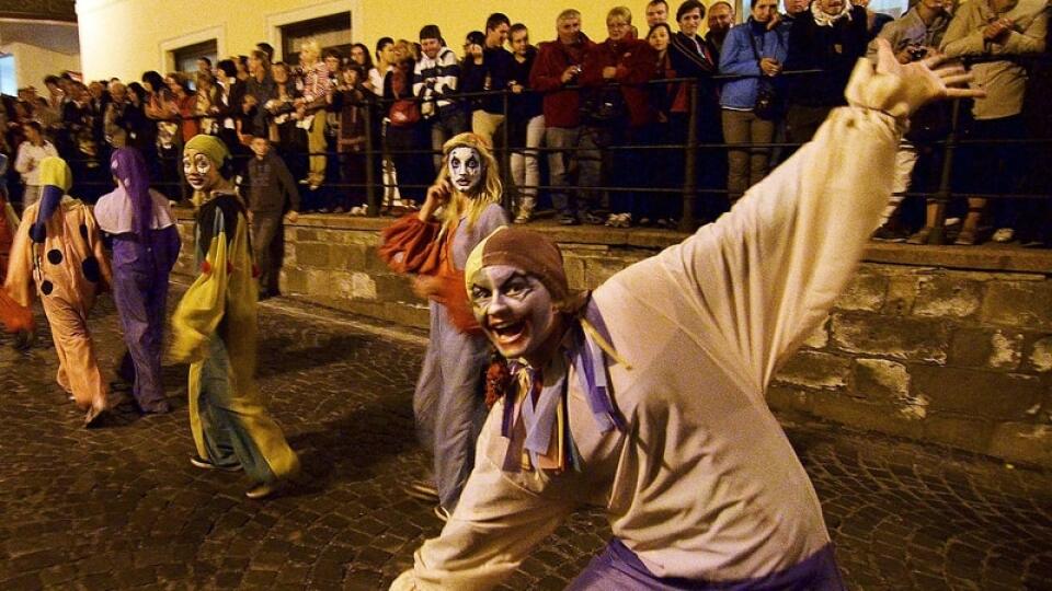 O zábavu na tradičných oslavách nie je núdza.