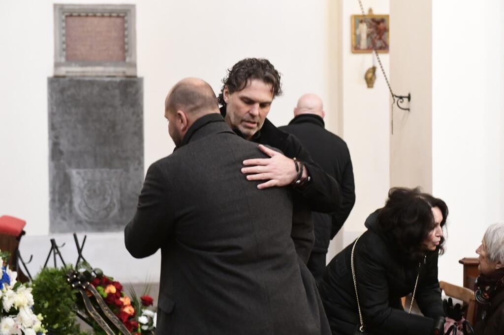 Jágr prijímal pred obradom aj po obrade kondolencie.