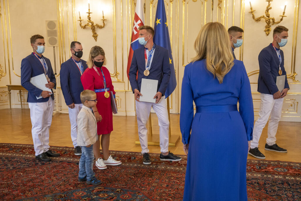 Syn Zuzany Rehák-Štefečekovej Nathan robil svojej úspešnej matke gardé v Prezidentskom paláci.