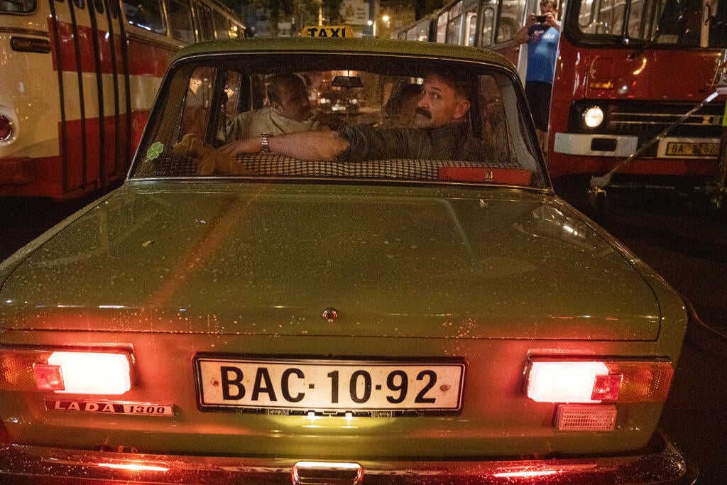 Vo filme Duchoň sa objaví viacero známych tvárí, aj Tomáš Maštalír,