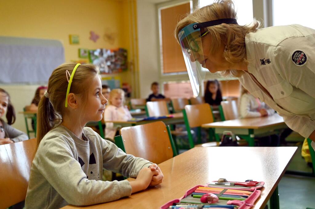 Na snímke vyučovací proces na ZŠ Komenského 8 v Trebišove.