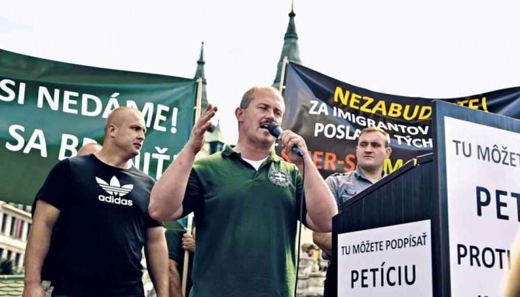 Kotleba mal dve šance, tretiu by už dostať nemal