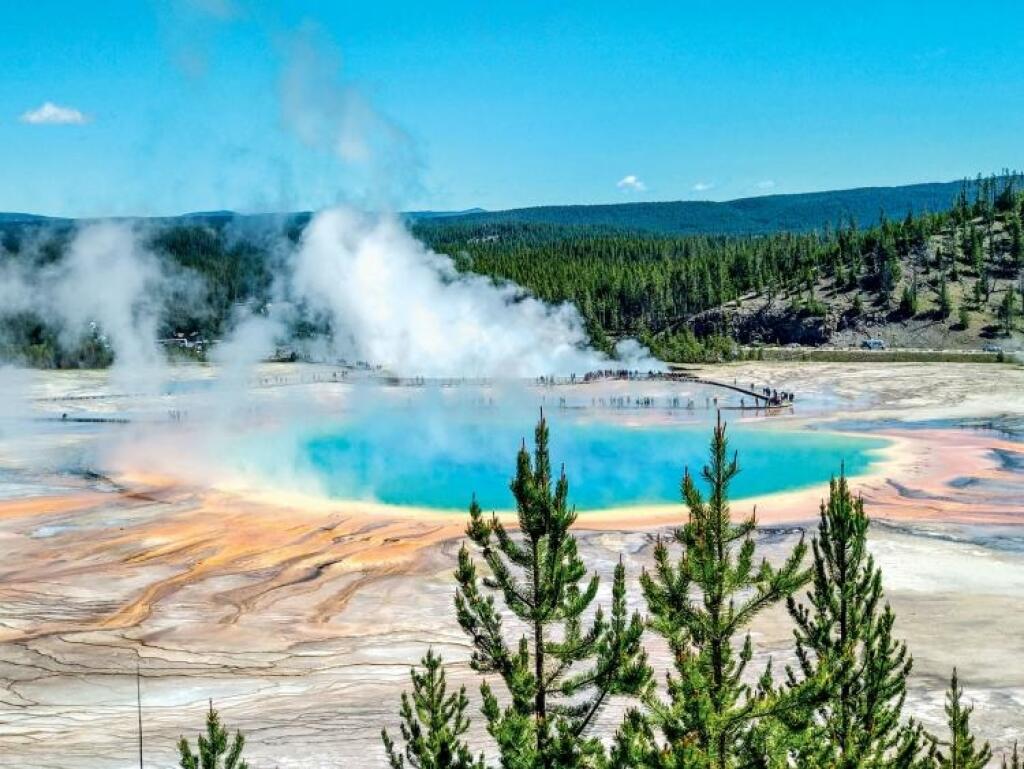 Yellowstone: Čo čakať od krajiny dymiacej zeme, kde by naši lesníci iba žasli