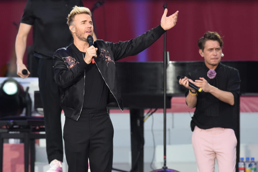 Gary Barlow je anglický zpěvák, skladatel, pianista a hudební producent.