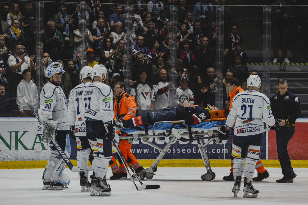 Na snímke Tomáš Zigo (HC Slovan) počas druhého zápasu finálovej série Kaufland Play Off hokejiovej Tipsport Extraligy.