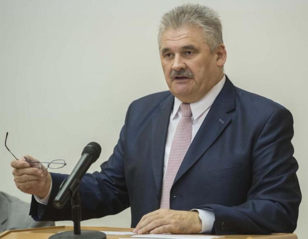 Tituly len pre tituly. Aj preto, že vláda nezverejňuje dáta o kvalite vysokých škôl