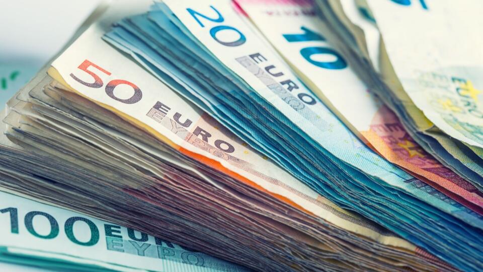 Slovensko po odobrení plánu obnovy môže už v lete získať 800 miliónov eur