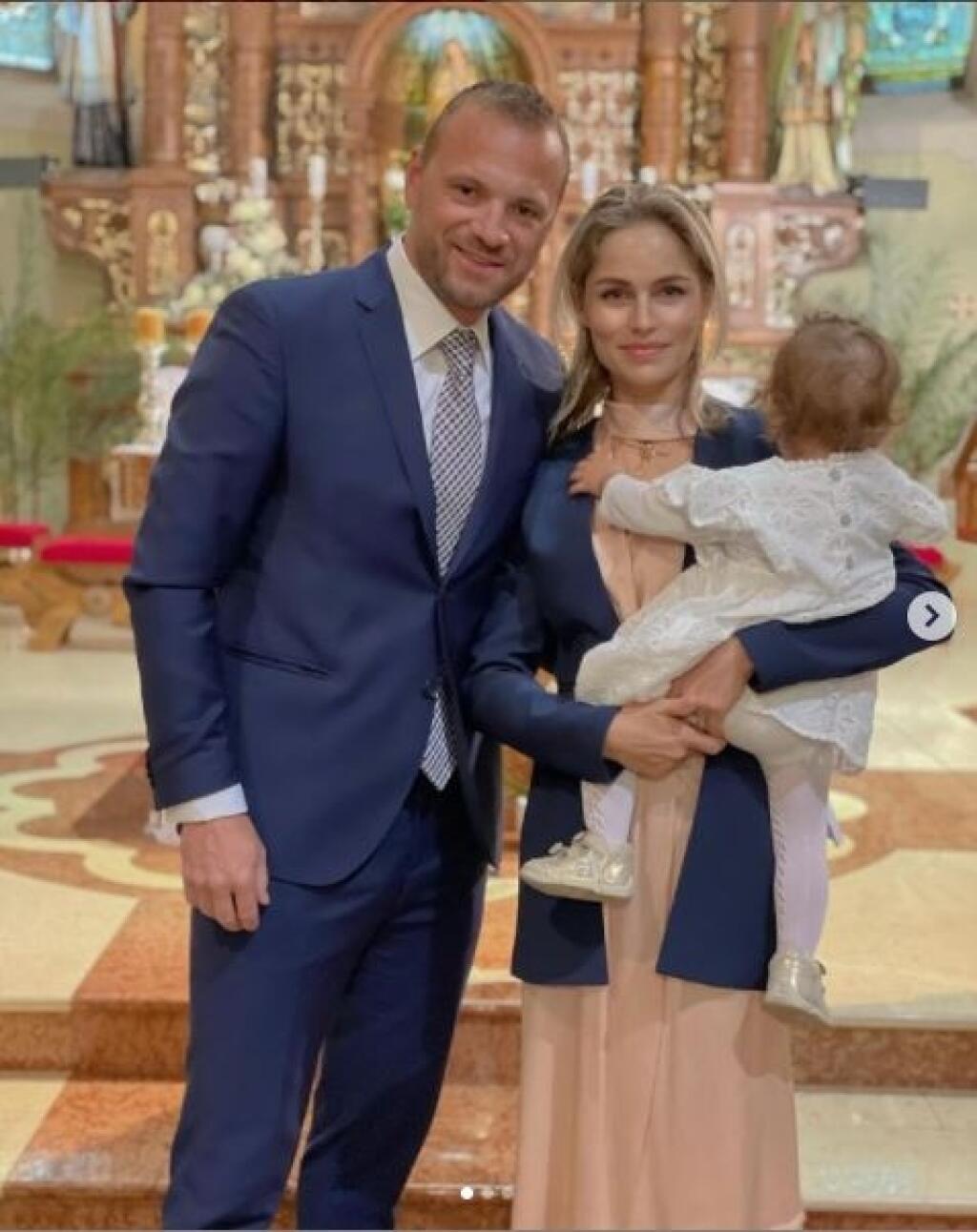 Gáboríkovci na krste svojej dcérky Belly.