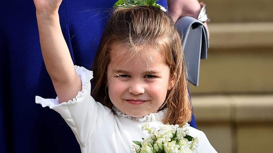 Charlotte ako družička na svadbe princeznej Eugenie.