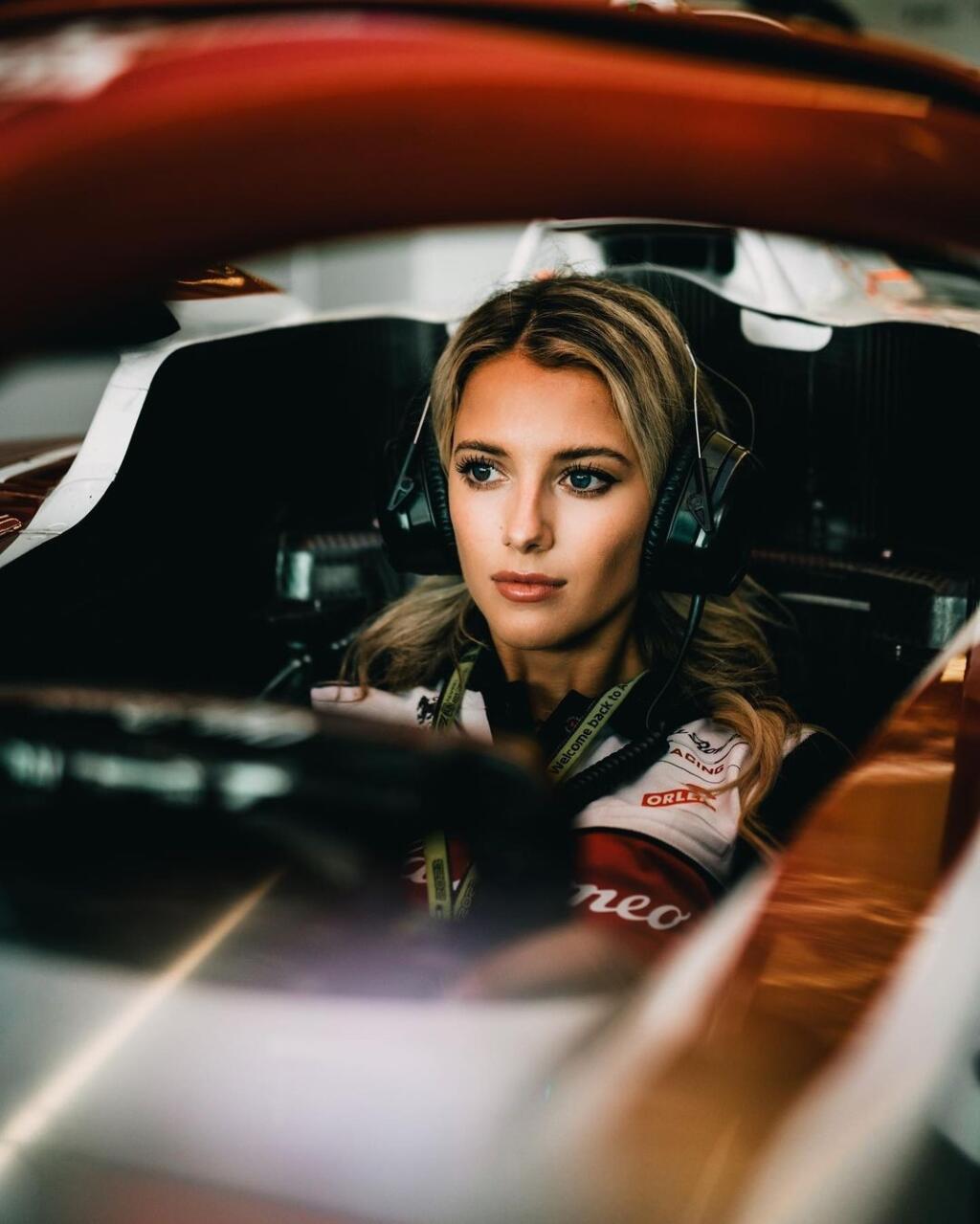 Lindsey Brewer si užila Veľkú cenu USA ako hosťka v tíme Alfa-Sauber.