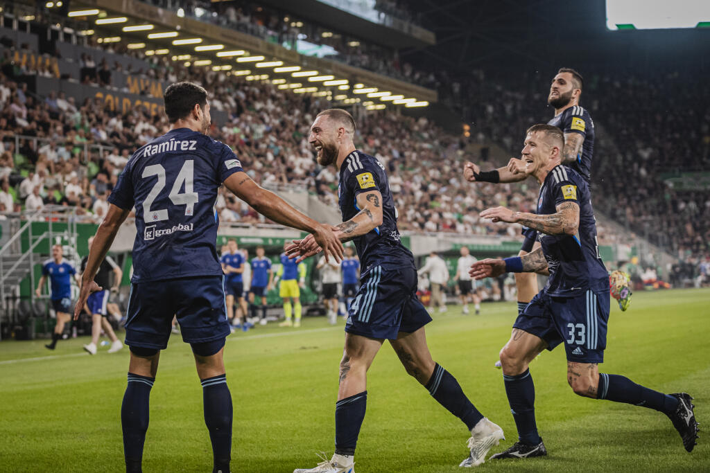 As surpresas continuam na Champions, e o Slovan Bratislava desbancou o  Ferencváros em Budapeste com um golaço no fim