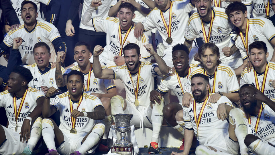 Futbalisti Realu Madrid triumfovali v španielskom Superpohári. Vo finále v Rijáde zdolali FC Barcelona hladko 4:1.