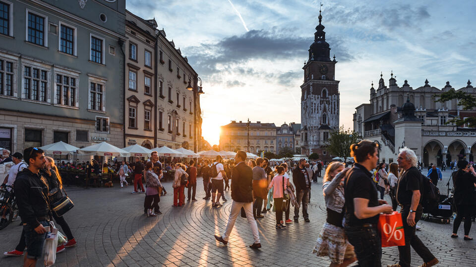 Približne 73 percent Poliakov je presvedčených, že vojna Ruska na Ukrajine predstavuje hrozbu pre bezpečnosť Poľska.