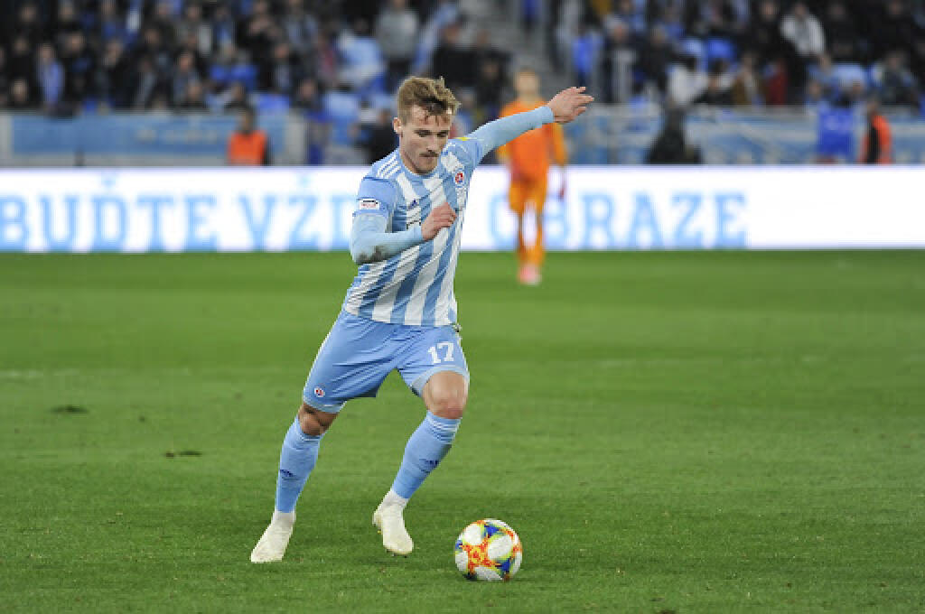 Obranca Jurij Medvedev bude cez víkend hájiť farby Slovana vo virtuálnych zápasoch Fortuna ligy