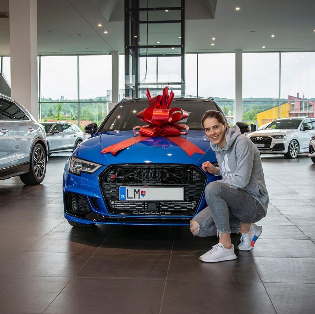 Výkonný hatchback Ingolstadt v súčasnosti ponúka za sumu od 58 720 eur, cenovka RS 3 Sportback však na tejto úrovni rozhodne nemusí končiť, existuje tu aj niekoľko zaujímavých príplatkov.
